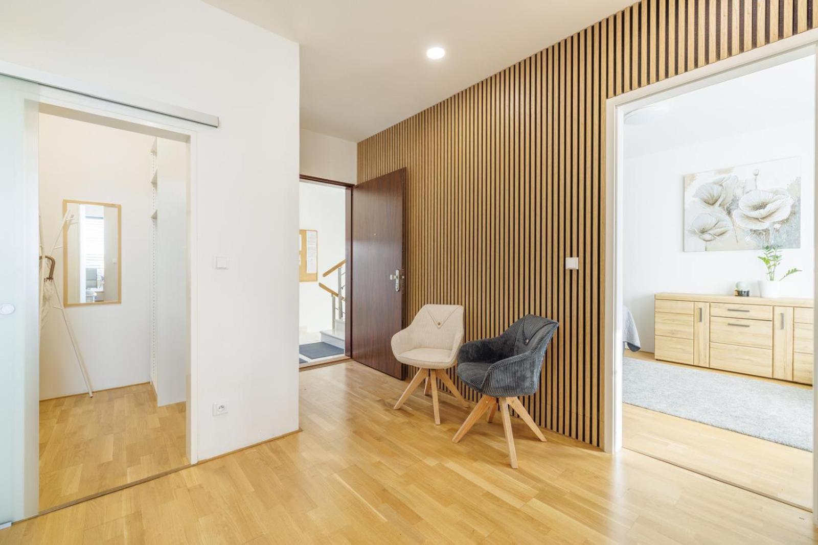 Airport Luxury Apartment & Spa Praga Exterior foto