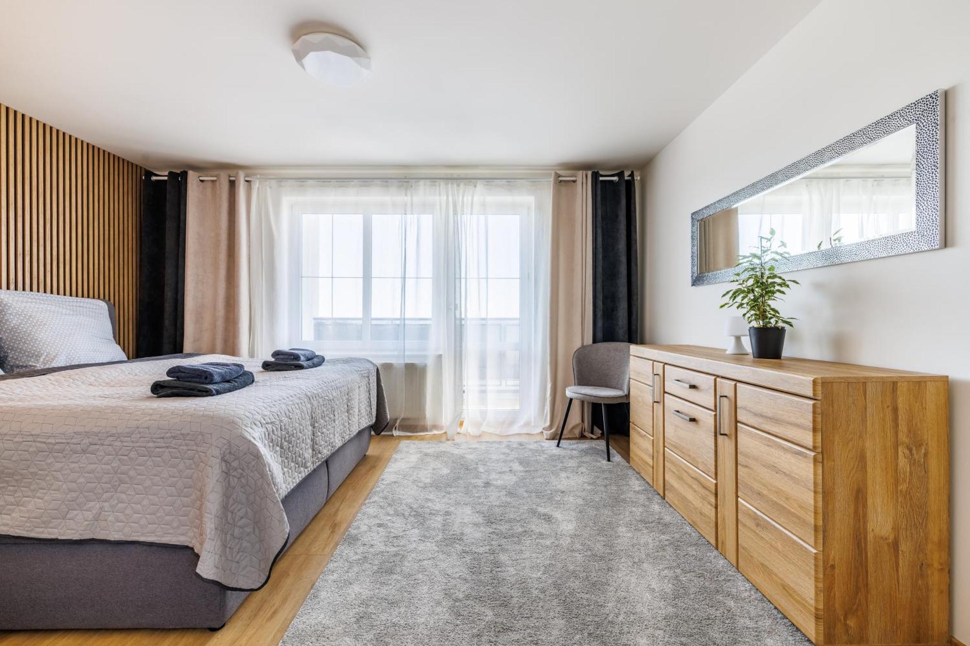 Airport Luxury Apartment & Spa Praga Exterior foto